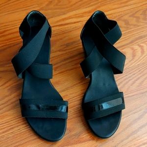 Munro Womens sandals sz 8